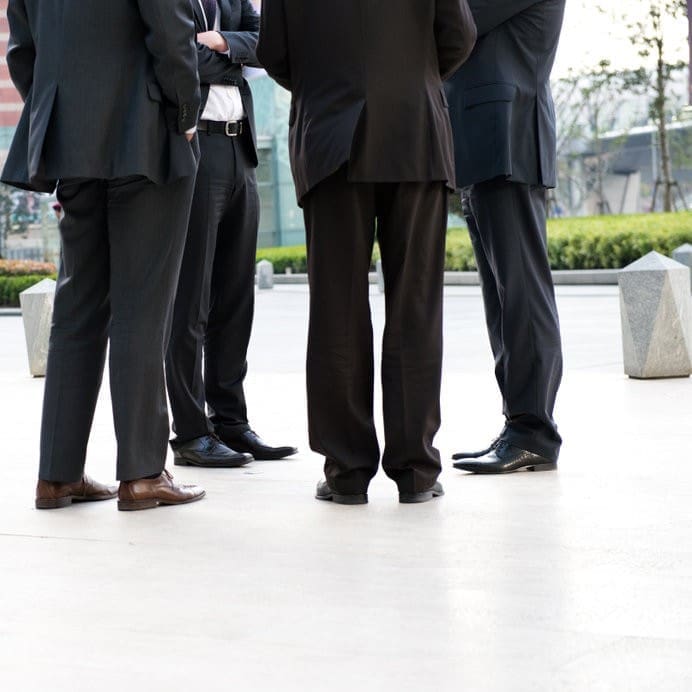 上班族工作壓力大擔心變成禿頭,要不要辭職有答案了